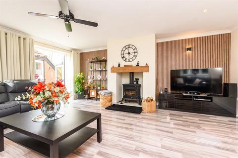 Valley Lane, Culverstone, Meopham, Kent 4 bed detached bungalow for sale