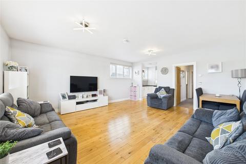 Hawley Road, Camberley, Blackwater, GU17 2 bed apartment for sale
