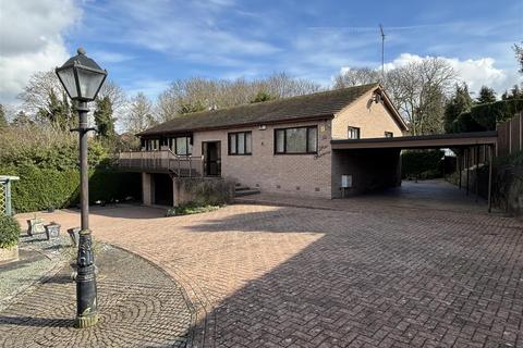 Newquay Drive, Glenfield, Leicester 3 bed detached bungalow for sale