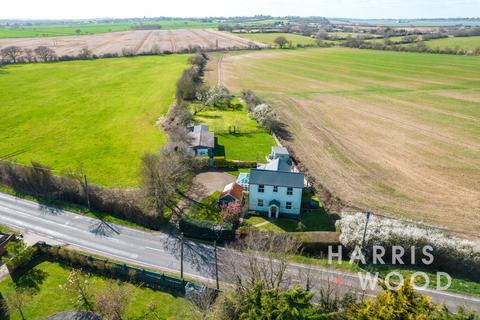 Mersea Road, Colchester, CO5 3 bed detached house for sale