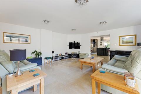 Uxbridge Road, Mill End... 4 bed link detached house for sale