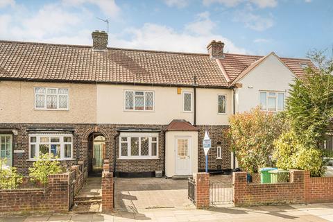 Meadway, Twickenham TW2 3 bed house for sale