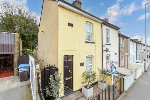 Jeffery Street, Gillingham ME7 2 bed end of terrace house for sale