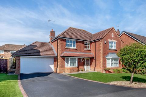 Cwrt Cwellyn, Hawarden, CH5 4 bed detached house for sale