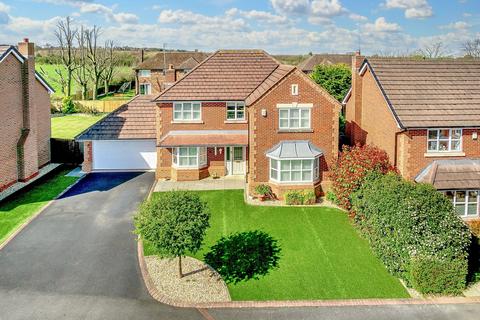 Cwrt Cwellyn, Hawarden, CH5 4 bed detached house for sale