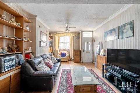 Glenavon Road, London 2 bed terraced house for sale