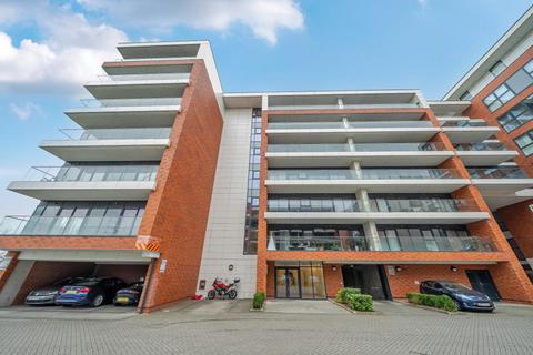 Newbury,  Berkshire,  RG14 2 bed flat for sale