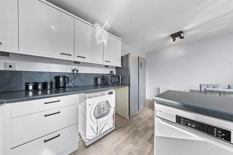 Epping Walk, Daventry, NN11 3 bed detached house for sale