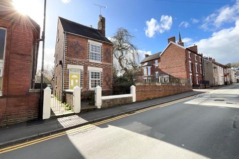 2 bedroom detached house for sale