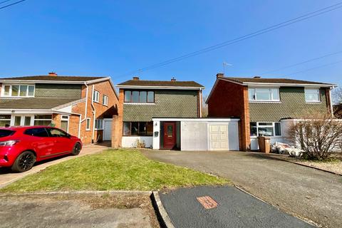 Tudor Close, Stone, ST15 4 bed detached house for sale