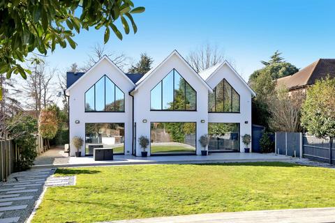 Blackpond Lane, Farnham Royal... 5 bed detached house for sale