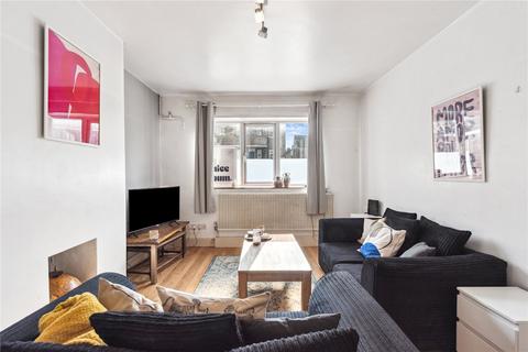 Honeywell Road, SW11 3 bed maisonette for sale