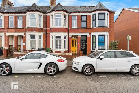 Clarence Embankment, Cardiff Bay... 3 bed terraced house for sale