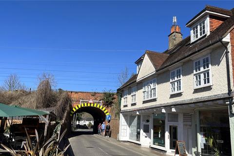Whitchurch Road, Pangbourne, Reading... 2 bed apartment for sale