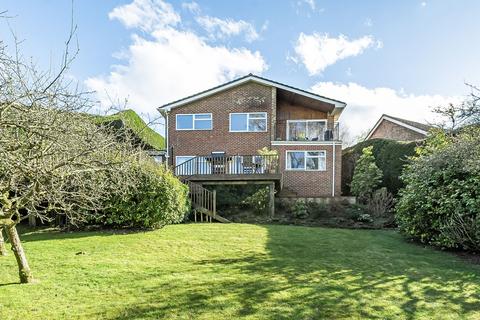 Scotlands Close, Haslemere, GU27 4 bed detached house for sale