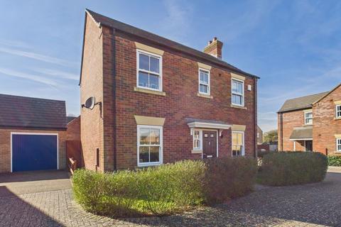 11 Alder Place, Alford 3 bed detached house for sale