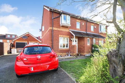 Sussex Road, Northumberland Heath... 4 bed semi