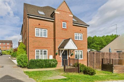 Ashurst Way, West Sussex RH19 4 bed semi