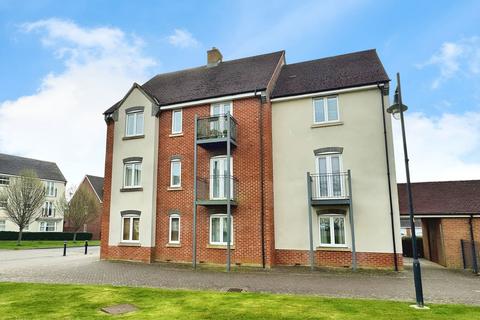 Piernik Close, Swindon, SN25 1AS 2 bed flat for sale