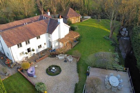 Dursley Road, Westbury BA13 4 bed detached house for sale