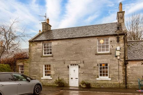 Raemartin Square, West Linton, EH46 3 bed semi