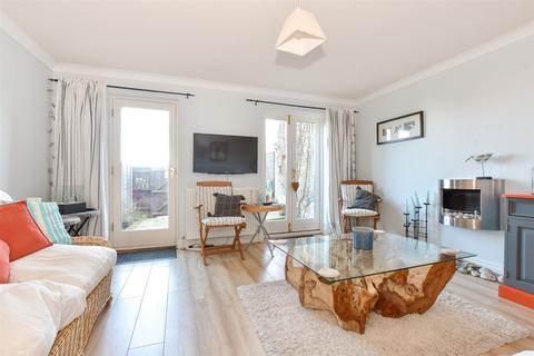 East Hill Road, Ryde, Isle of Wight 4 bed terraced house for sale