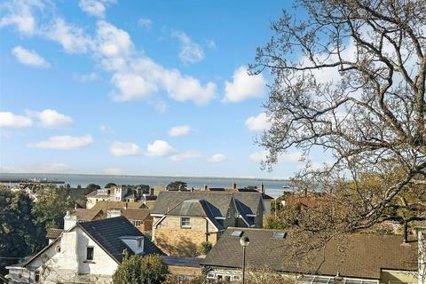 East Hill Road, Ryde, Isle of Wight 4 bed terraced house for sale