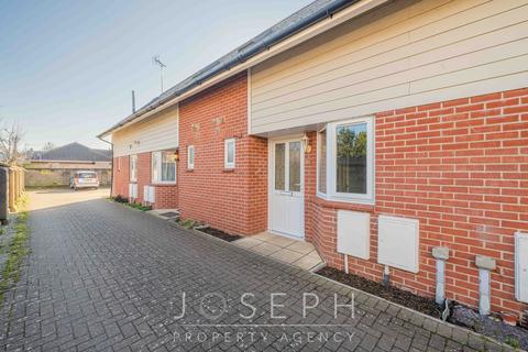 Freehold Road, Ipswich, IP4 2 bed terraced house for sale