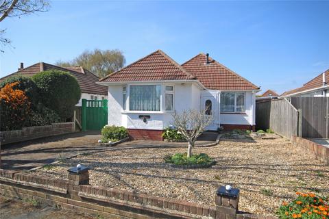 Durland Close, New Milton, Hampshire... 2 bed bungalow for sale