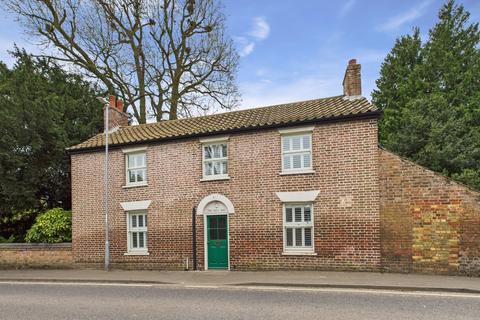 Main Road, Wisbech PE14 3 bed detached house for sale