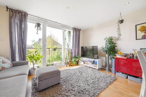 Lambert Road, SW2 2 bed flat for sale