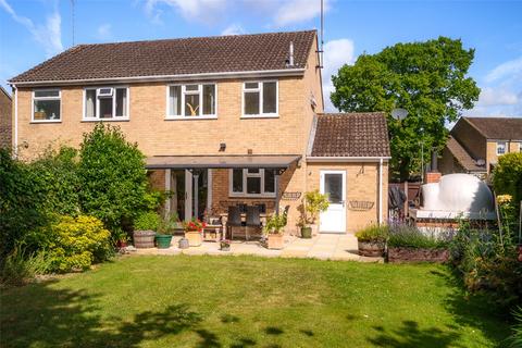 Saturn Close, Berkshire RG41 3 bed semi