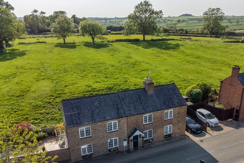 Shangton Road, Leicester LE8 4 bed detached house for sale