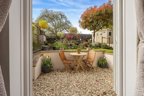 Bath Road, Tetbury, GL8 3 bed detached house for sale