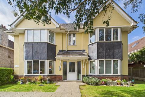Chessel Avenue, Bournemouth, Dorset, BH5 2 bed apartment for sale