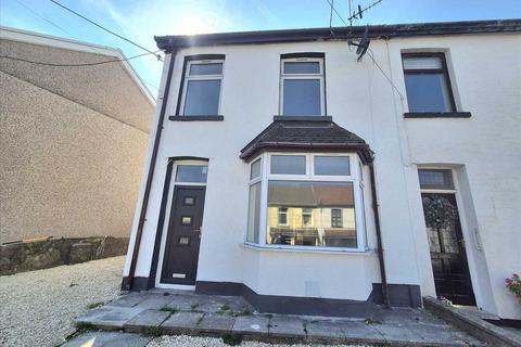 Tonypandy CF40 4 bed end of terrace house for sale