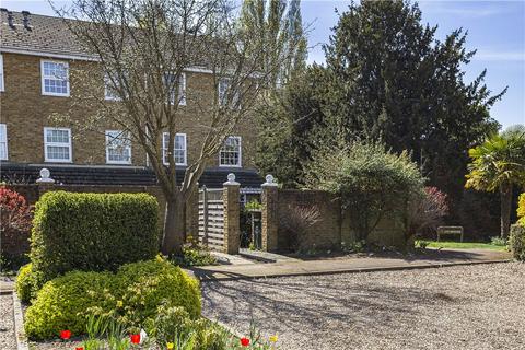 Belle Vue Close, Staines