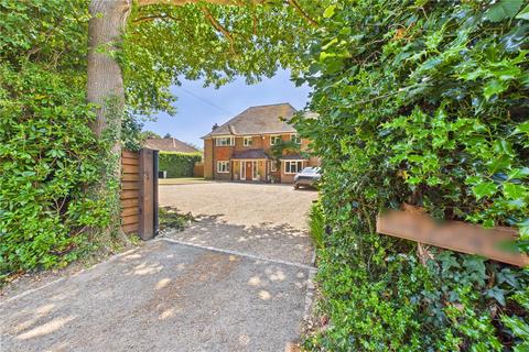 Mill Lane, East Grinstead RH19 5 bed detached house for sale