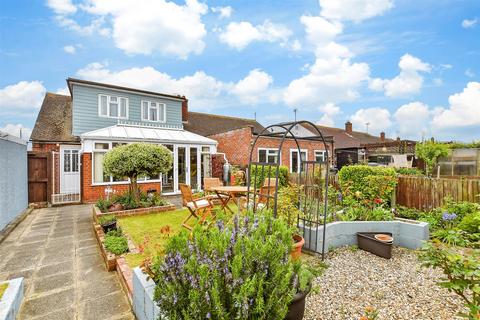 Woodland Road, Herne Bay, Kent 4 bed chalet for sale