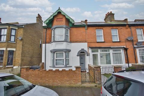 Downs Road, Deal, CT14 3 bed end of terrace house for sale