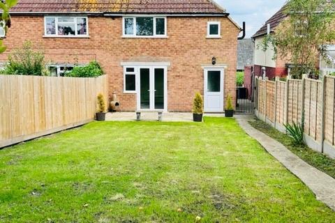 George Lane, Long Buckby Wharf, Long... 3 bed semi