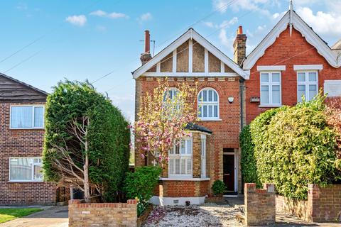 Hadley Road, Barnet, EN5 3 bed semi