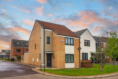 Ridge Way, Wallsend 3 bed detached house for sale