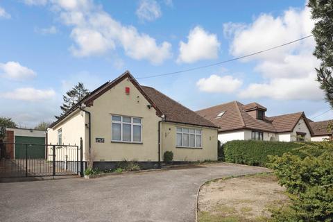 Edlesborough 2 bed detached bungalow for sale