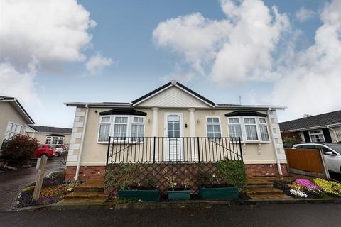 Mossways Park, Wilmslow 2 bed park home for sale