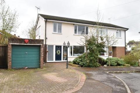Ivens Way, Harrietsham, Maidstone, ME17 3 bed semi