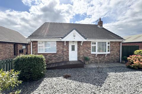 Steeple Avenue, Grange Moor, WF4 4TG 3 bed detached bungalow for sale