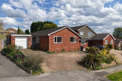 Southfield Drive, Hazlemere, HP15 7HB 3 bed bungalow for sale