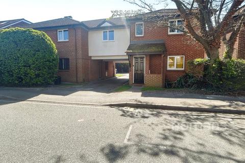 Bellclose Road, West Drayton 1 bed apartment for sale