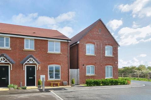 Anglers Road, Gillingham Lakes 3 bed semi